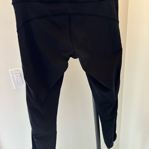 Size 6 Black Lululemon  Leggings - Picture 5 of 6
